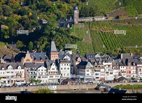 Shopping in Zell (Mosel)